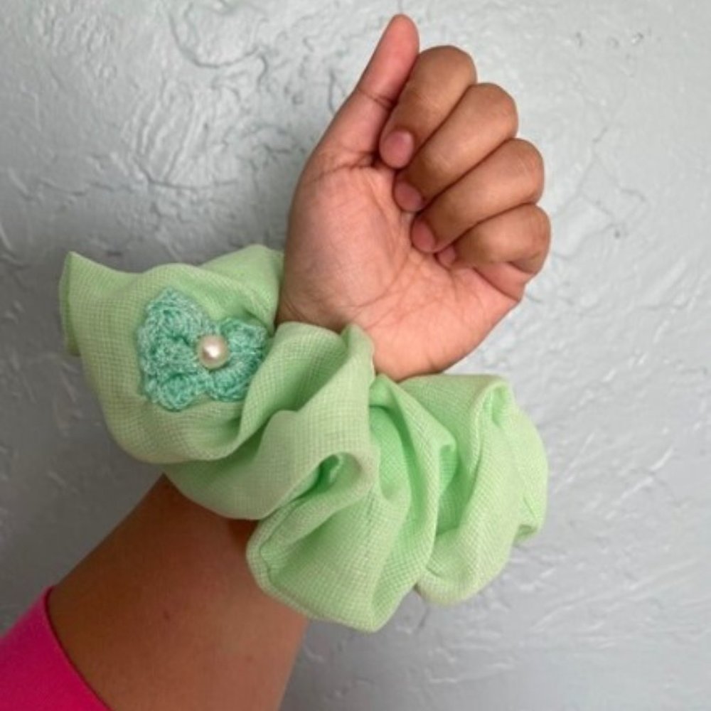 SALE: Light Green XL Scrunchie with Crochet Flower - Picture 1 of 2